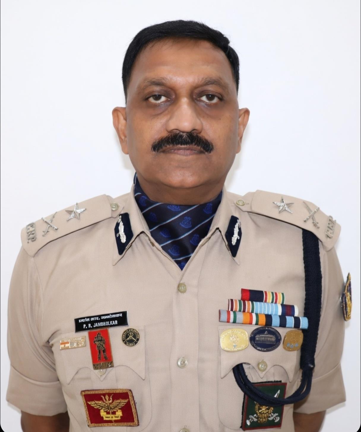 श्री पी.आर. जाम्भोलकर